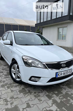 Хетчбек Kia Ceed 2012 в Києві