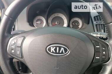 Хэтчбек Kia Ceed 2008 в Николаеве