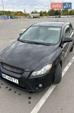 Хэтчбек Kia Ceed 2008 в 