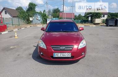 Хэтчбек Kia Ceed 2008 в Днепре