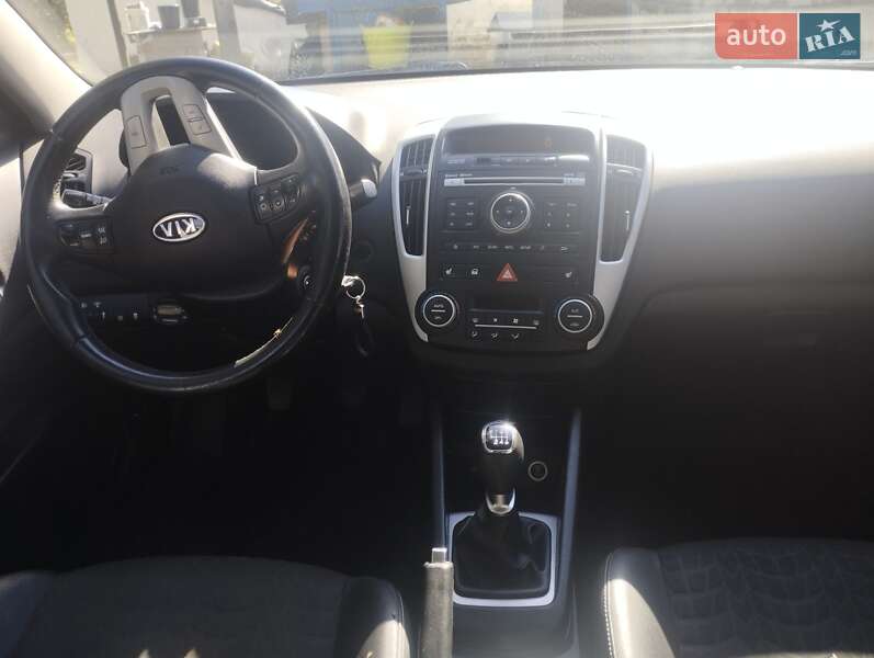 Универсал Kia Ceed 2010 в Лысянке