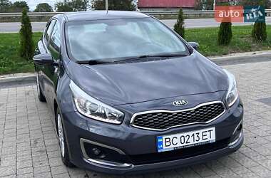 Хэтчбек Kia Ceed 2016 в Львове