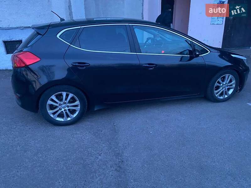 Хэтчбек Kia Ceed 2012 в Василькове