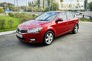 Хетчбек Kia Ceed 2011 в Києві