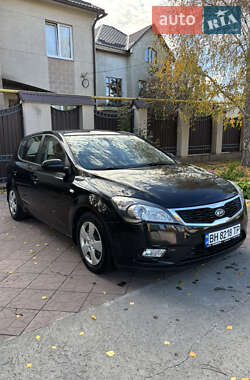 Хетчбек Kia Ceed 2009 в Одесі