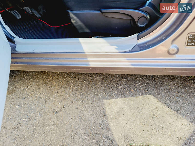 Хэтчбек Kia Ceed 2007 в Раздельной фото 15 Хэтчбек Kia Ceed 2007 в Раздельной