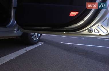 Хэтчбек Kia Ceed 2009 в Чугуеве