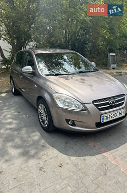 Хэтчбек Kia Ceed 2007 в Одессе