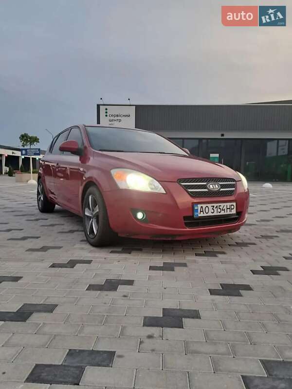 Хэтчбек Kia Ceed 2008 в Хусте фото 6 Хэтчбек Kia Ceed 2008 в Хусте