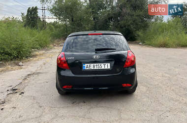 Хетчбек Kia Ceed 2008 в 