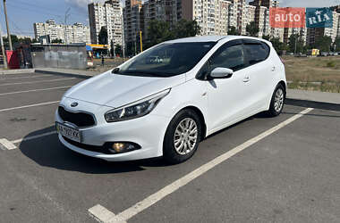 Хетчбек Kia Ceed 2012 в Києві