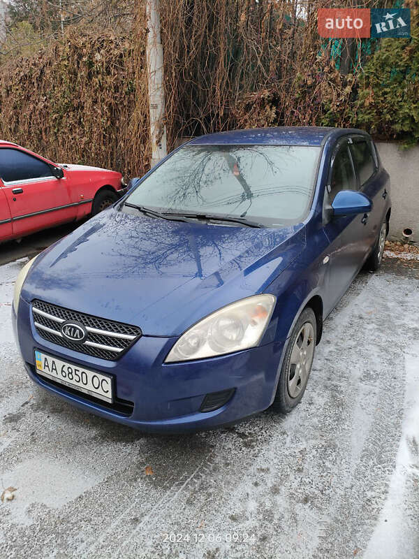 Хэтчбек Kia Ceed 2007 в Киеве