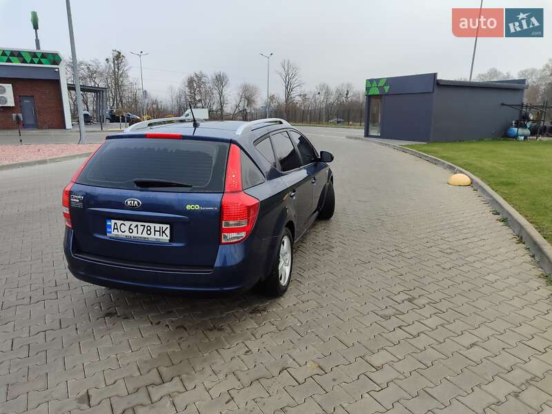 Универсал Kia Ceed 2011 в Луцке