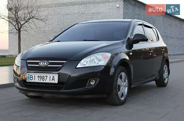 Хэтчбек Kia Ceed 2008 в Кременчуге