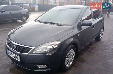 Хетчбек Kia Ceed 2010 в Павлограді