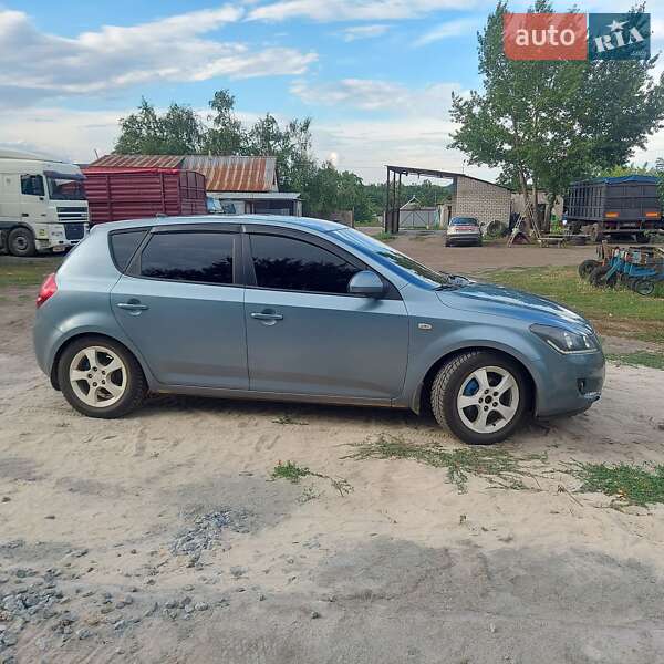 Хетчбек Kia Ceed 2007 в Близнюках
