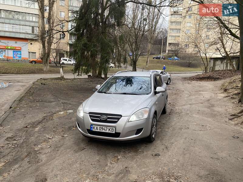 Универсал Kia Ceed 2008 в Киеве