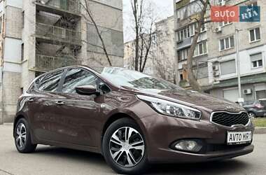 Хетчбек Kia Ceed 2013 в Києві