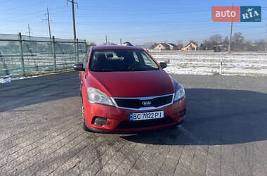 Хетчбек Kia Ceed 2010 в Львові