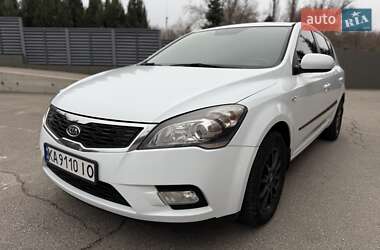 Хэтчбек Kia Ceed 2010 в Днепре