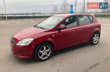 Хетчбек Kia Ceed 2007 в Дніпрі