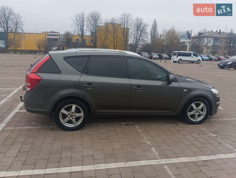 Универсал Kia Ceed 2011 в Житомире