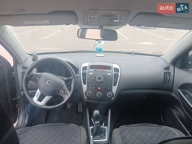 Универсал Kia Ceed 2011 в Житомире