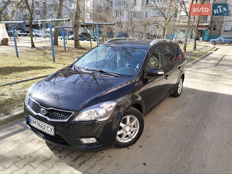 Универсал Kia Ceed 2010 в Сумах