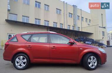 Універсал Kia Ceed 2008 в Рівному