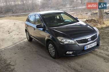 Хетчбек Kia Ceed 2009 в Житомирі