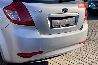 Хэтчбек Kia Ceed 2009 в Бердичеве