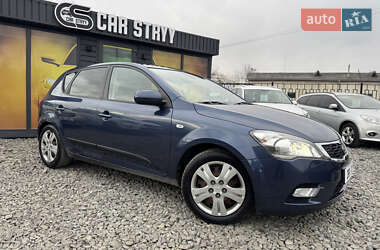 Хэтчбек Kia Ceed 2011 в Стрые