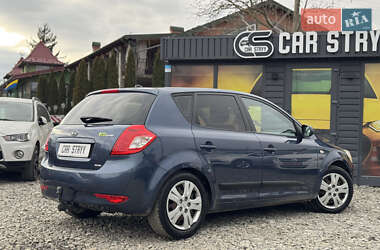 Хэтчбек Kia Ceed 2011 в Стрые