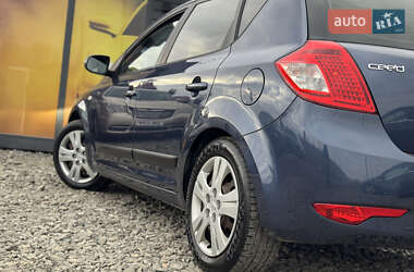 Хэтчбек Kia Ceed 2011 в Стрые