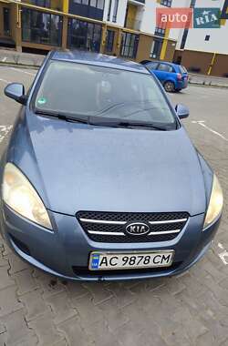 Хэтчбек Kia Ceed 2007 в Луцке