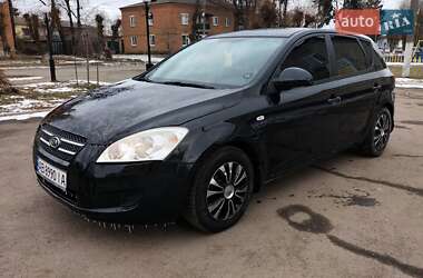 Хэтчбек Kia Ceed 2007 в Виннице