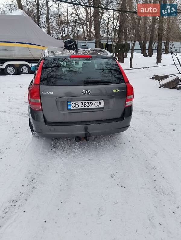 Универсал Kia Ceed 2010 в Киеве