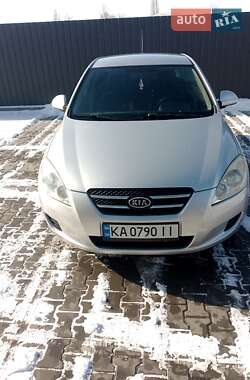 Хэтчбек Kia Ceed 2007 в Тараще