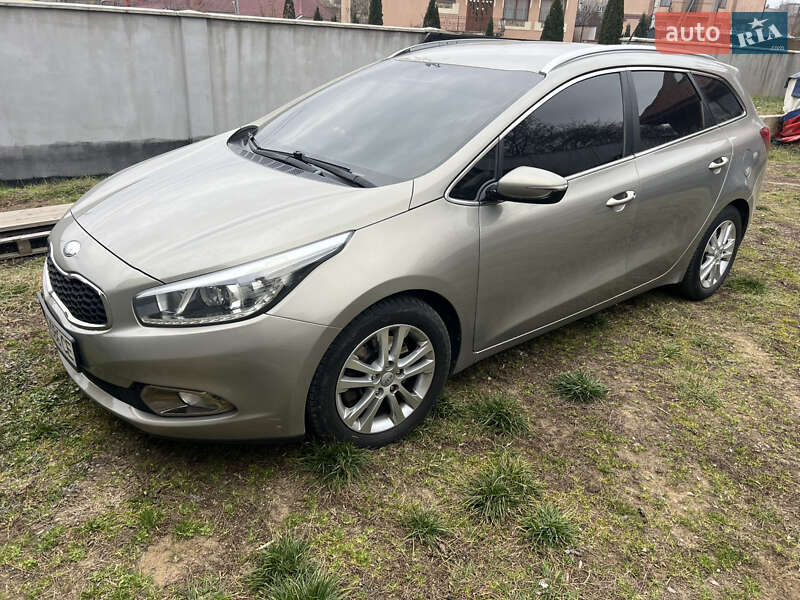 Універсал Kia Ceed 2013 в Ужгороді фото 2 Універсал Kia Ceed 2013 в Ужгороді