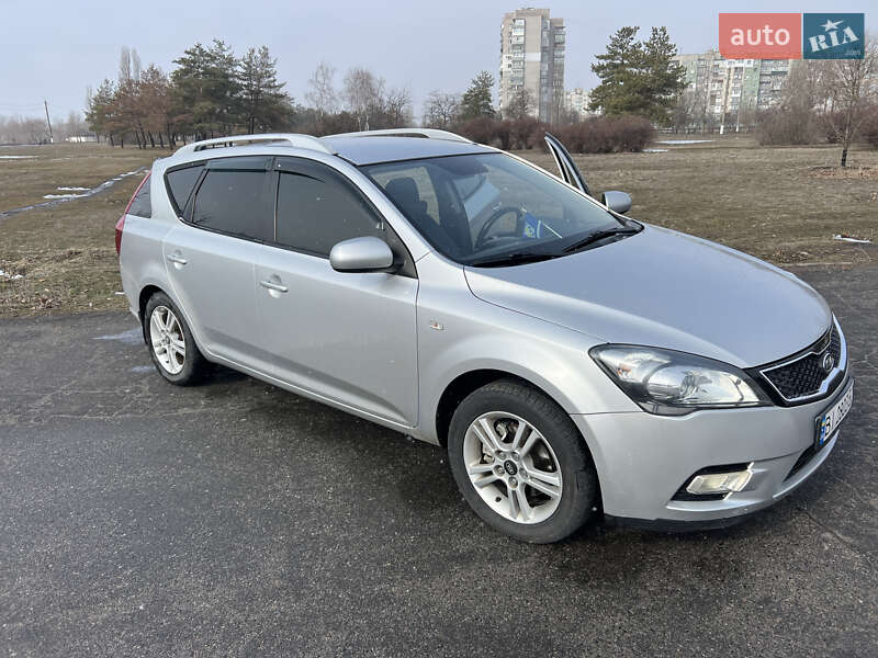 Универсал Kia Ceed 2009 в 