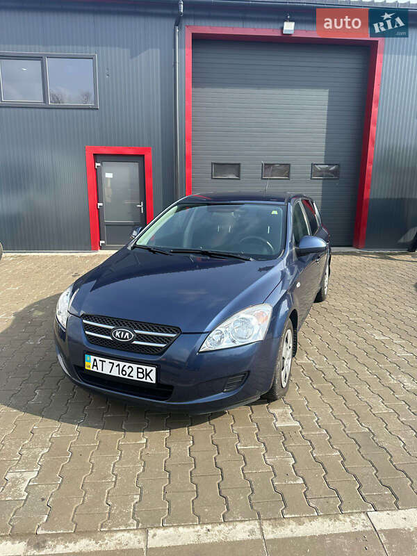 Хэтчбек Kia Ceed 2008 в Тячеве фото 4 Хэтчбек Kia Ceed 2008 в Тячеве
