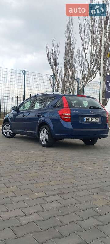 Универсал Kia Ceed 2009 в Измаиле