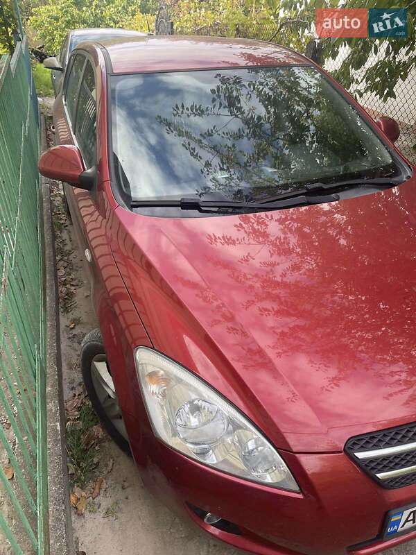 Хэтчбек Kia Ceed 2008 в Запорожье