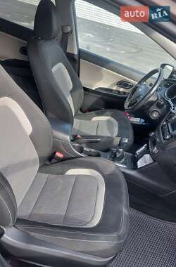 Універсал Kia Ceed 2013 в Львові