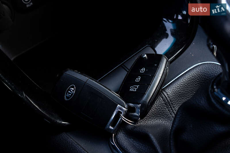 Универсал Kia Ceed 2018 в Львове