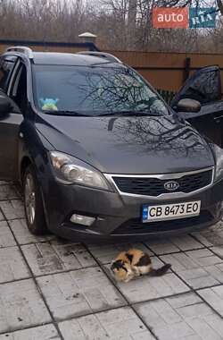 Универсал Kia Ceed 2011 в Варве