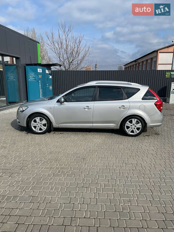 Универсал Kia Ceed 2009 в Кропивницком