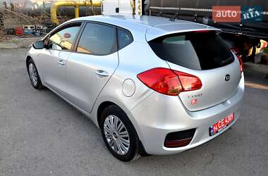 Хэтчбек Kia Ceed 2016 в 