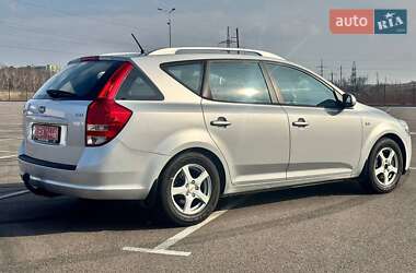 Универсал Kia Ceed 2010 в 