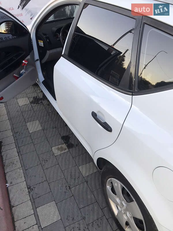Универсал Kia Ceed 2009 в Ужгороде